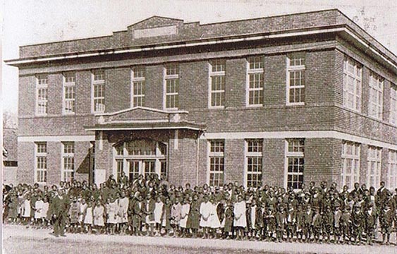 Students of Bradley, c. 1925